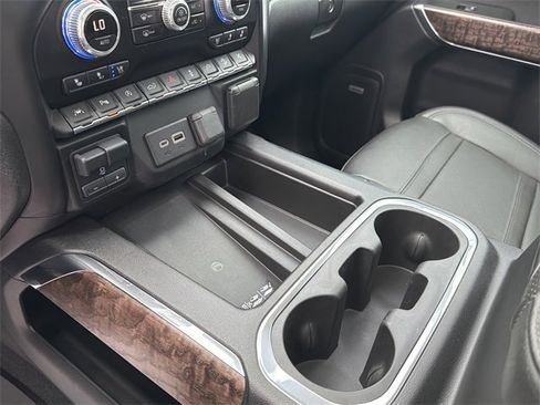 Used 2020 GMC Sierra 1500 Denali w/ Denali Ultimate Package image 31