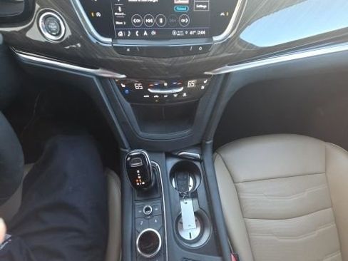 Used 2024 Cadillac XT6 Premium Luxury w/ Platinum Package image 11