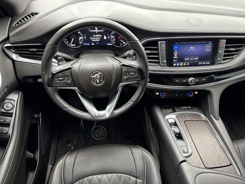 Used 2022 Buick Enclave Avenir w/ Avenir Technology Package image 16