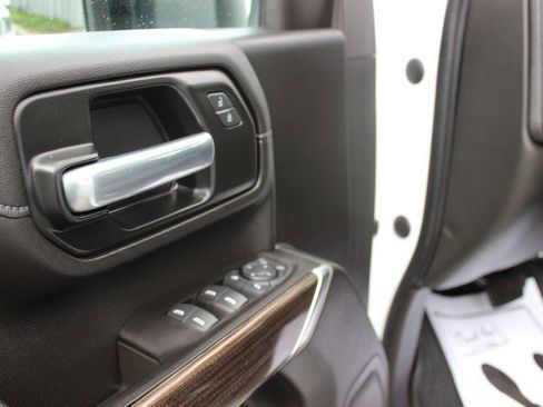 Used 2021 Chevrolet Silverado 2500 LT w/ Fleet Comfort Package image 8