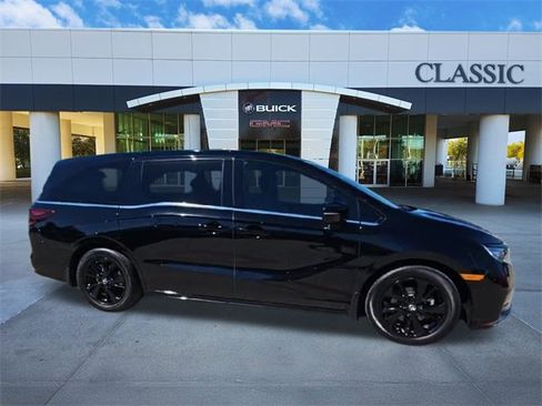 Used 2023 Honda Odyssey Sport image 9