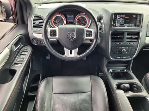 Used 2019 Dodge Grand Caravan GT image 7