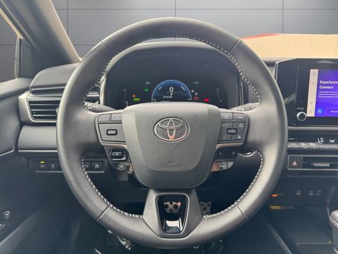 Certified 2025 Toyota Camry SE FWD image 16
