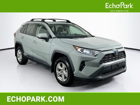 Used 2021 Toyota RAV4 XLE w/ Convenience Package AWD/4WD image 1