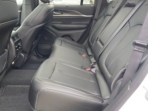 New 2025 Jeep Grand Cherokee Limited w/ Luxury Tech Group II image 19