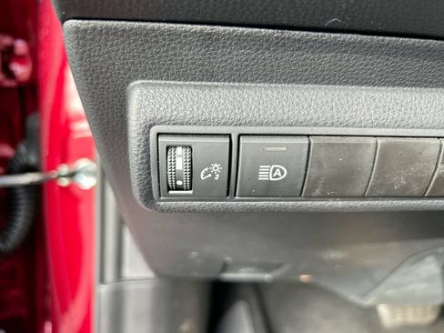 Used 2024 Toyota Corolla SE FWD image 13