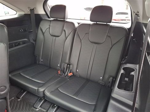 Certified 2025 Kia Sorento SX image 10