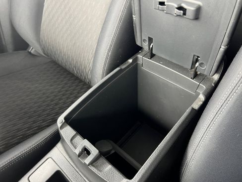 Used 2017 Nissan Rogue S image 20