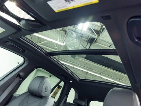 New 2026 BMW X5 xDrive40i w/ M Sport Package image 16