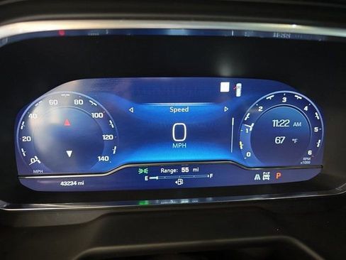 Used 2022 Chevrolet Tahoe LT w/ Luxury Package image 22