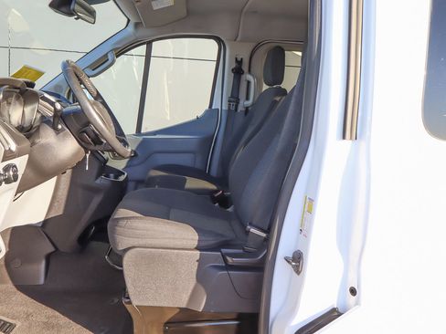 Used 2016 Ford Transit 350 XLT image 7