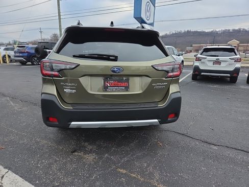 Used 2023 Subaru Outback Touring image 6