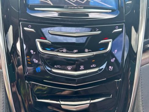 Used 2017 Cadillac Escalade ESV Premium Luxury RWD image 25