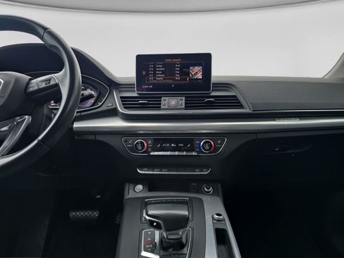 Used 2018 Audi Q5 Premium AWD/4WD image 11