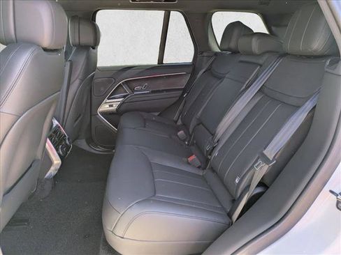New 2025 Land Rover Range Rover SE image 16