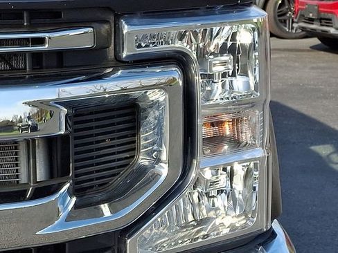 Used 2022 Ford F250 XLT w/ XLT Value Package image 12