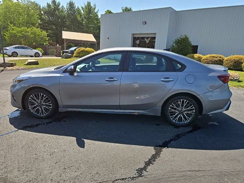 Certified 2023 Kia Forte GT-Line FWD image 7