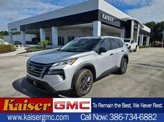 Used 2024 Nissan Rogue S FWD video 1