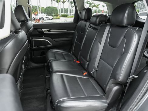 Used 2020 Kia Telluride LX image 34