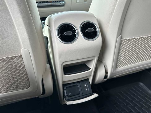 Used 2025 Mercedes-Benz GLA 250 4MATIC image 20