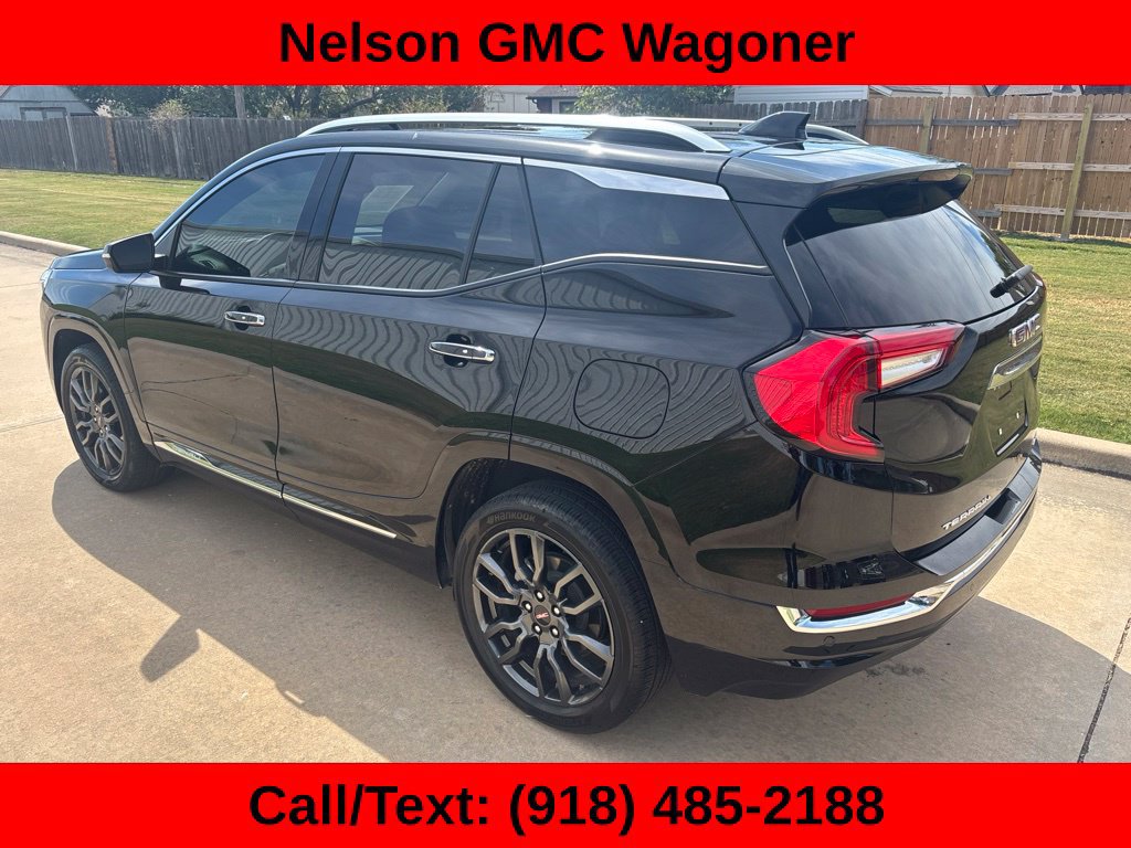 Used 2024 GMC Terrain Denali w/ Black Diamond Edition AWD/4WD image 4