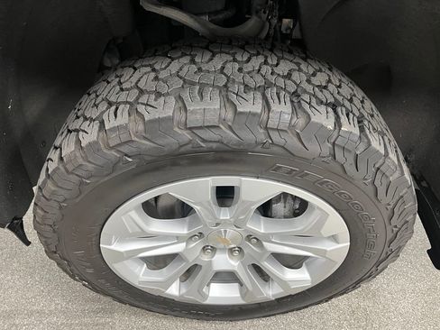 Used 2022 Chevrolet Silverado 1500 LTZ AWD/4WD image 15