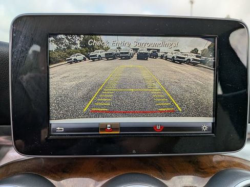 Used 2017 Mercedes-Benz C 300 Sedan image 23