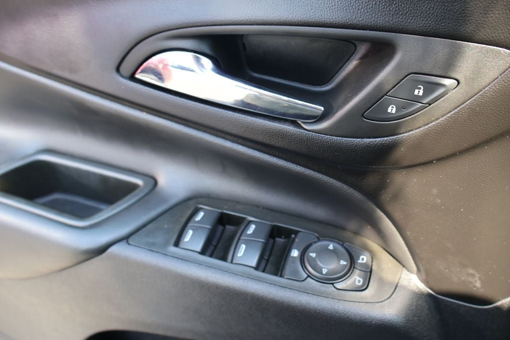Used 2023 Chevrolet Equinox LT AWD/4WD image 8