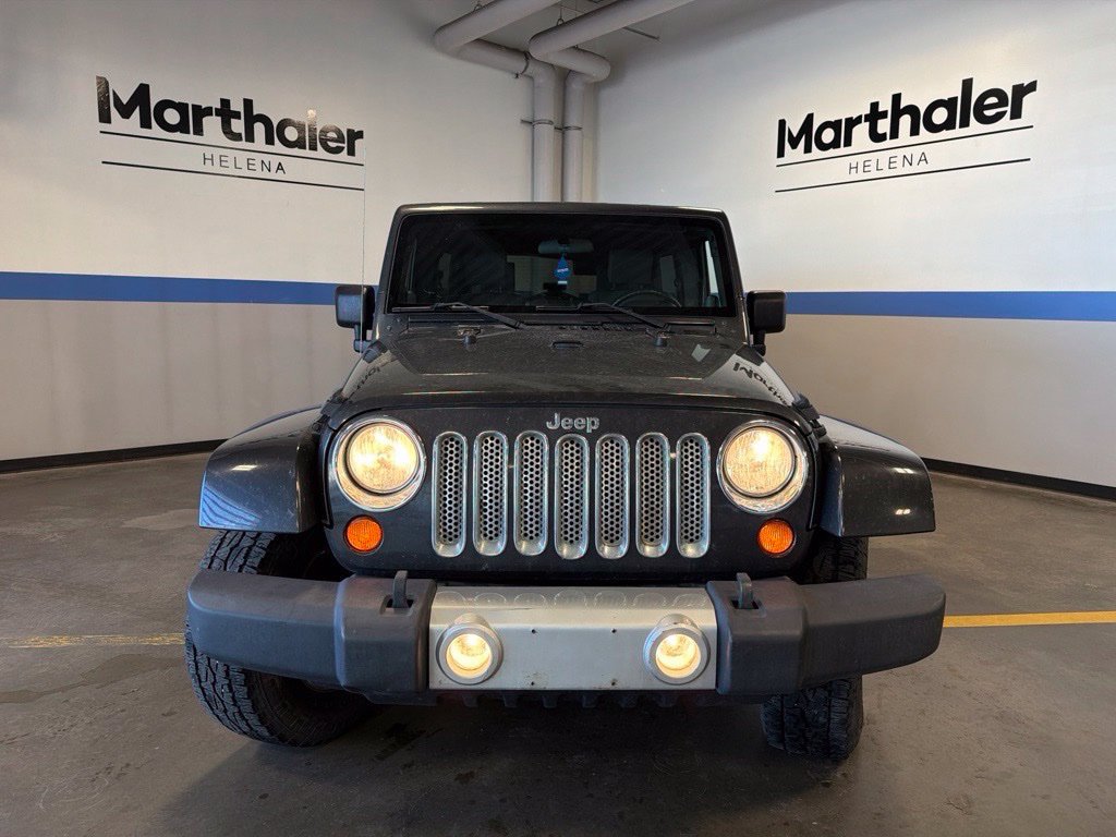 Used 2010 Jeep Wrangler Unlimited Sahara AWD/4WD image 2