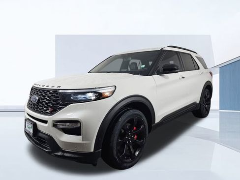 Used 2020 Ford Explorer ST w/ ST Street Pack image 3