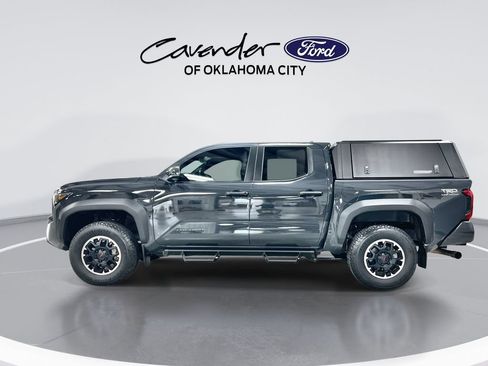 Used 2024 Toyota Tacoma TRD Off-Road AWD/4WD image 5