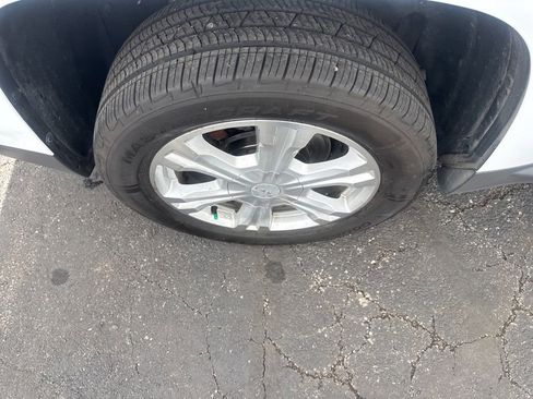 Used 2017 GMC Terrain SLE w/ Driver Alert Package I image 9