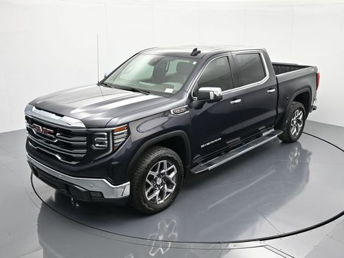 Used 2025 GMC Sierra 1500 SLT w/ SLT Premium Plus Package image 32