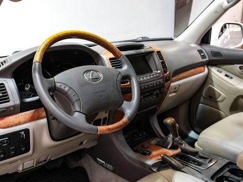 Used 2004 Lexus GX 470 AWD/4WD image 3
