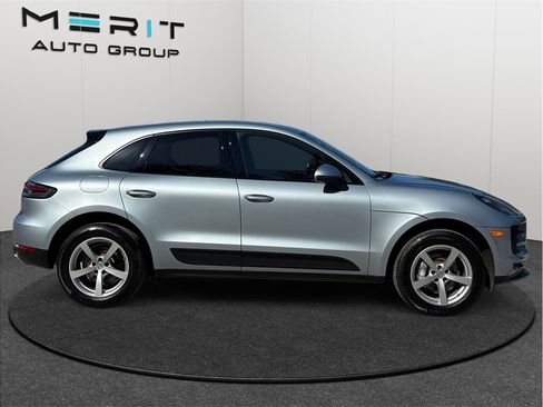 Used 2020 Porsche Macan AWD/4WD image 10