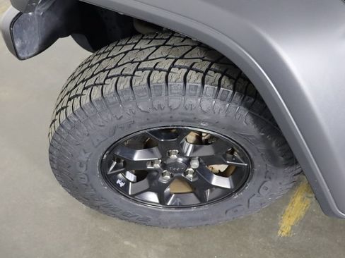 Used 2022 Jeep Wrangler Sport AWD/4WD image 42