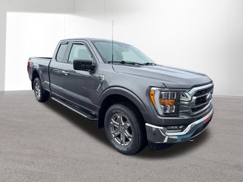 Used 2021 Ford F150 XLT w/ Equipment Group 302A High AWD/4WD image 3