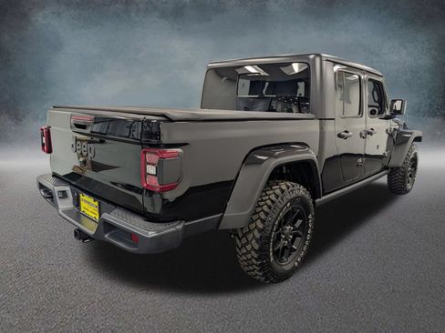 Used 2025 Jeep Gladiator Sport AWD/4WD image 4