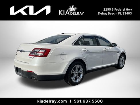 Used 2014 Ford Taurus SEL w/ Equipment Group 201A image 3