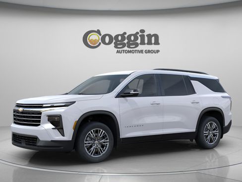 New 2026 Chevrolet Traverse LT image 1