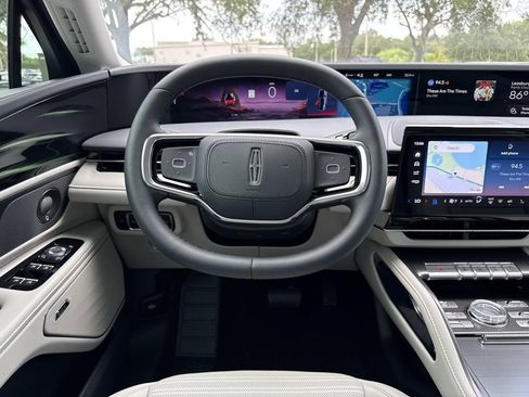 New 2026 Lincoln Nautilus Reserve AWD/4WD image 17