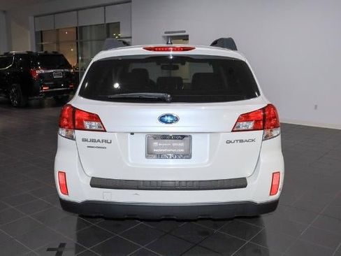 Used 2014 Subaru Outback 2.5i Limited image 4