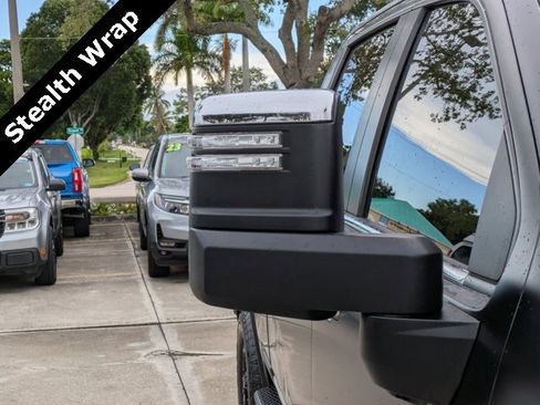 Used 2024 Chevrolet Silverado 2500 High Country w/ High Country Premium Package image 10