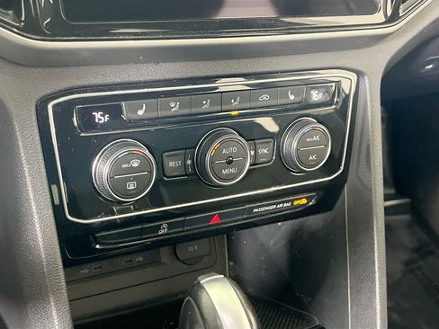 Used 2022 Volkswagen Atlas SE image 15