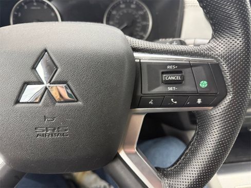 Used 2022 Mitsubishi Outlander SEL image 34