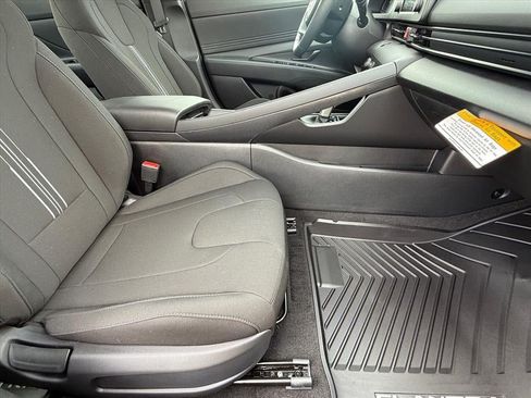New 2026 Hyundai Elantra SEL Sport Premium FWD image 10