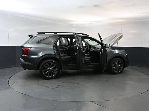 Certified 2022 Kia Sorento X-Line EX AWD/4WD image 26