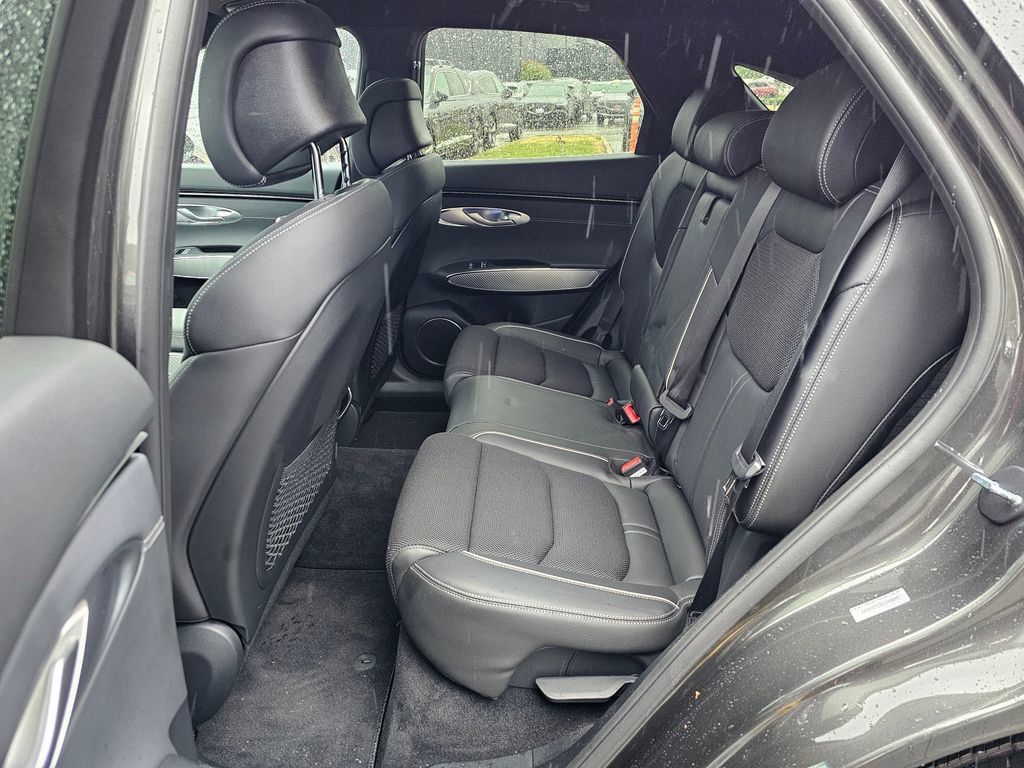 Certified 2025 Genesis GV70 3.5T Sport AWD/4WD image 23