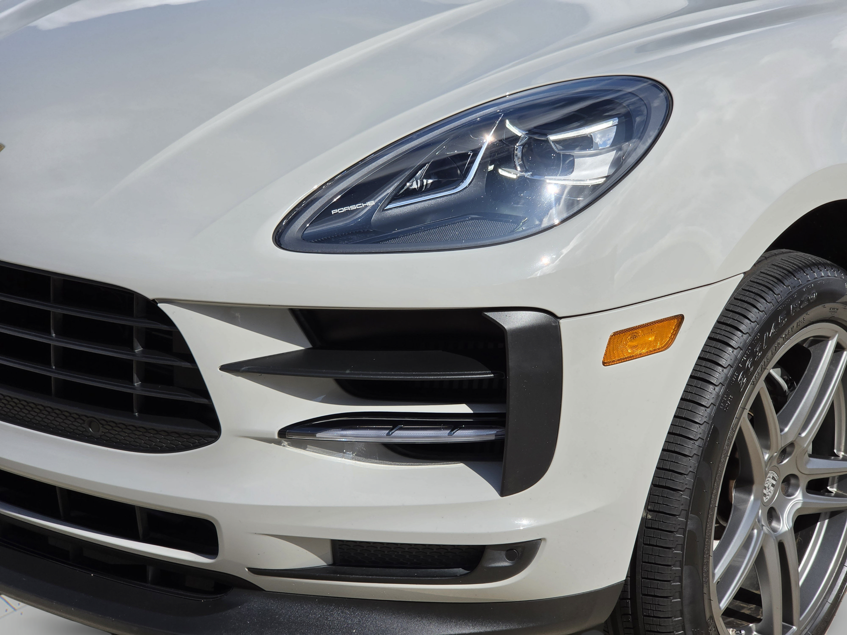 Used 2020 Porsche Macan S AWD/4WD image 30