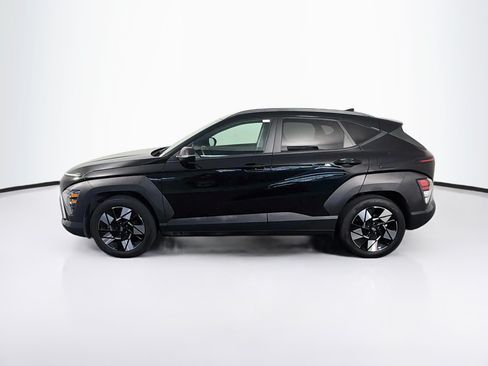 Used 2025 Hyundai Kona SEL FWD image 4